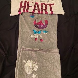 Victoria’s Secret t-shirt & boyfriend sweatpants